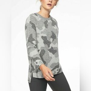 Athleta Undercover Wool Camo Pullover Sweater CYA Grey Camo Women’s Size Small